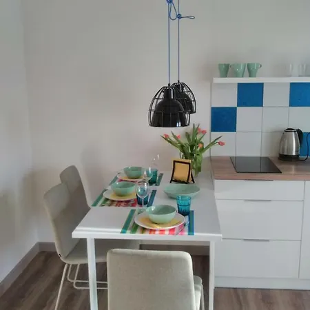 Niebieski W Kompleksie 5 Morz *