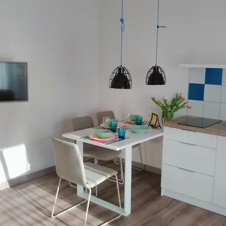 Niebieski W Kompleksie 5 Morz *